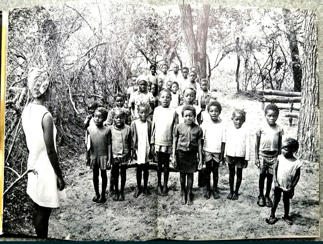 Savimbi's Angola (The Leader)