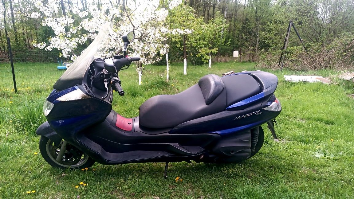 Yamaha majesty 400