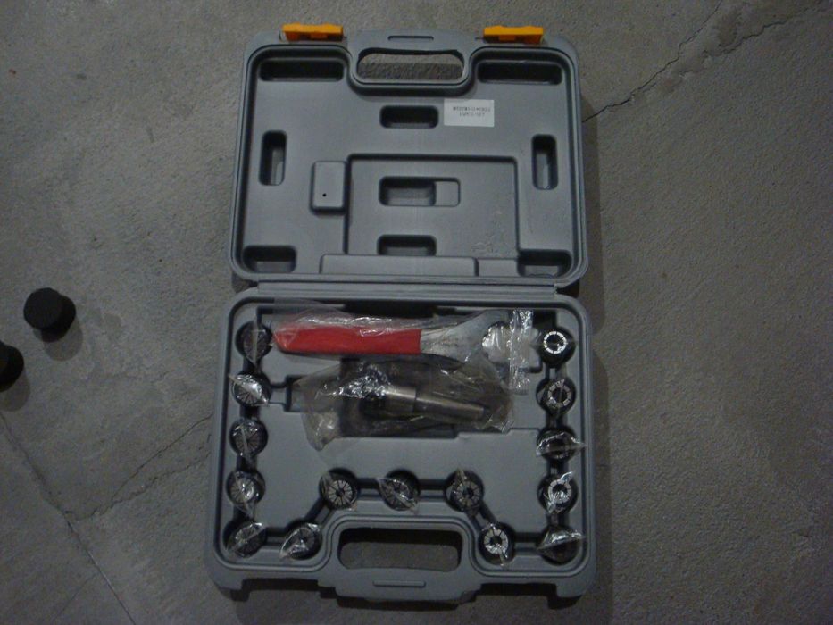 Цанговый патрон ER25 МК2 (M10)   с комплектом цанг 15 шт 2-16 мм