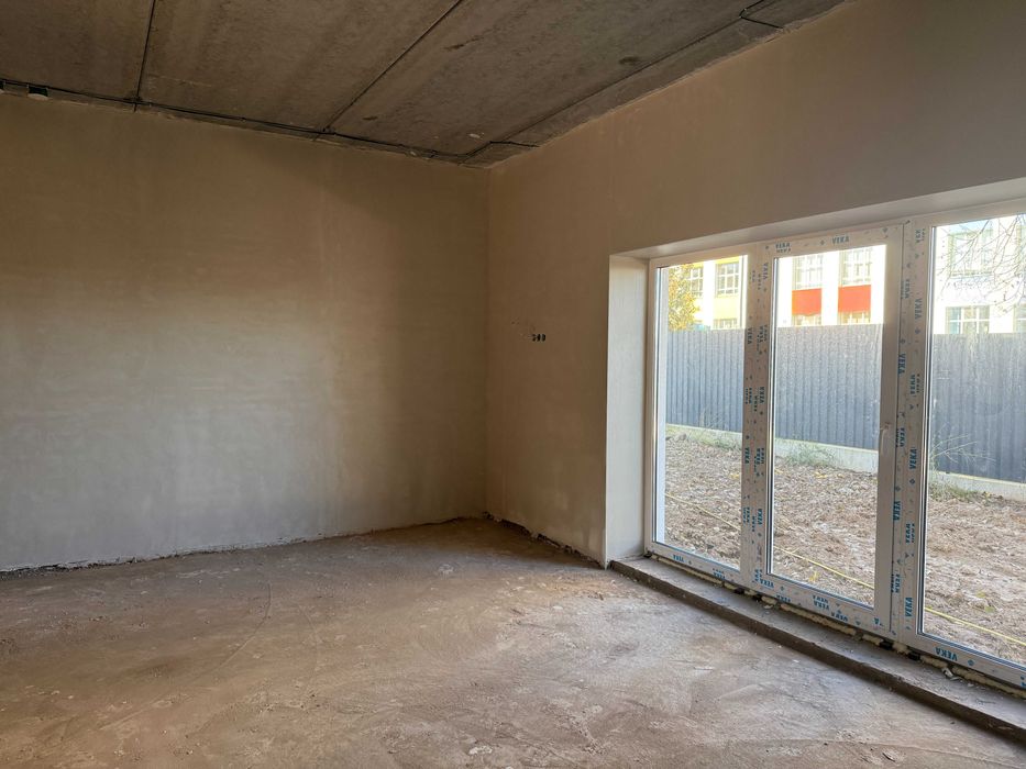 Продаємо дуплекс з гаражем і ділянкою 3.5 сотки