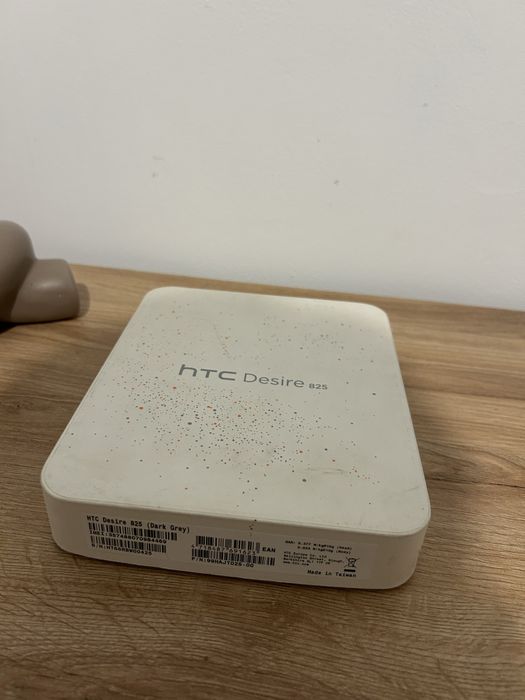 HTC Desire 825