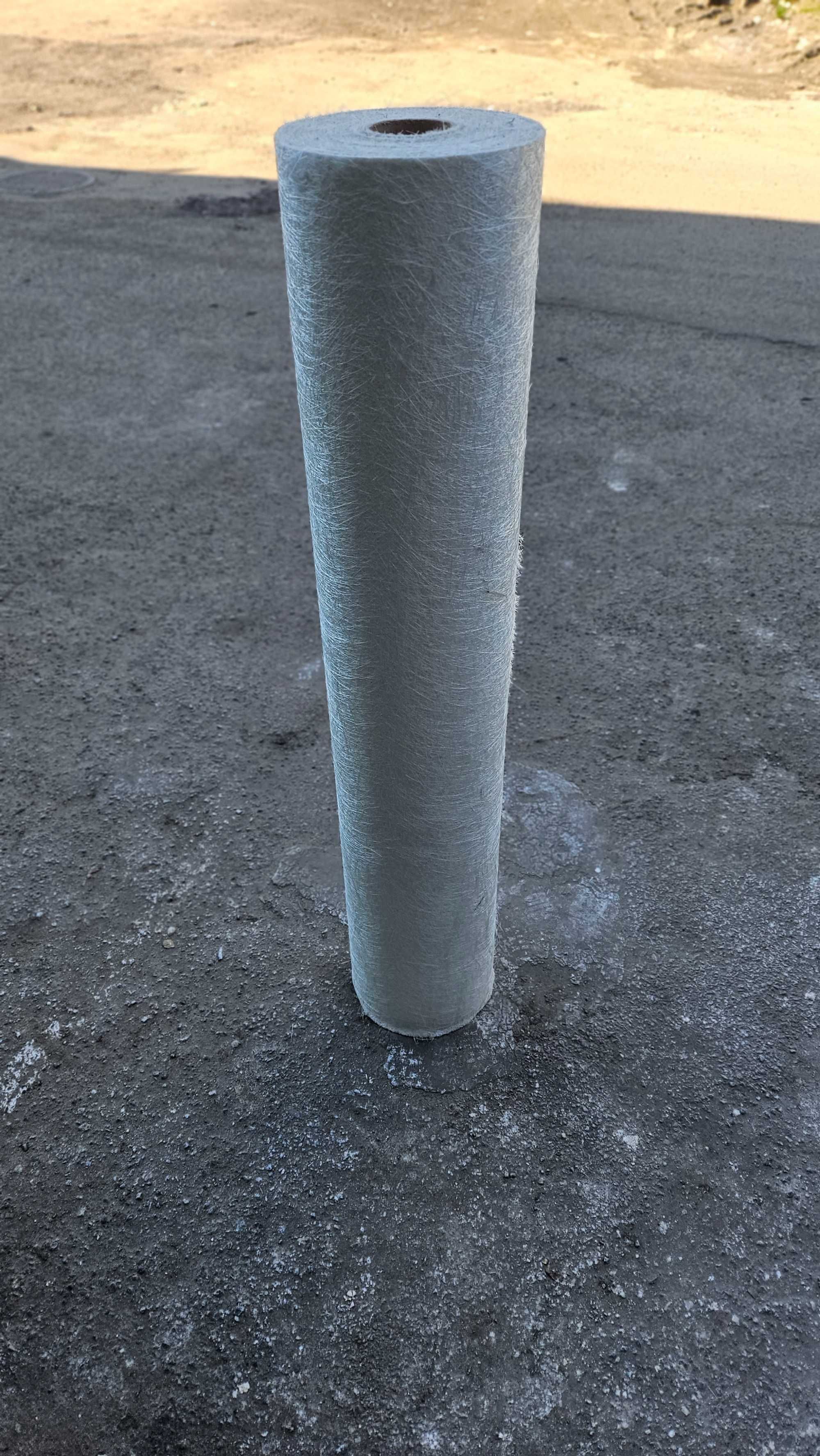 Mata szklana emulsyjna 300 g/m2 40 kg Rolka szer 127cm