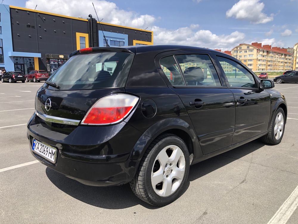 Opel Astra H 1.6 мкпп