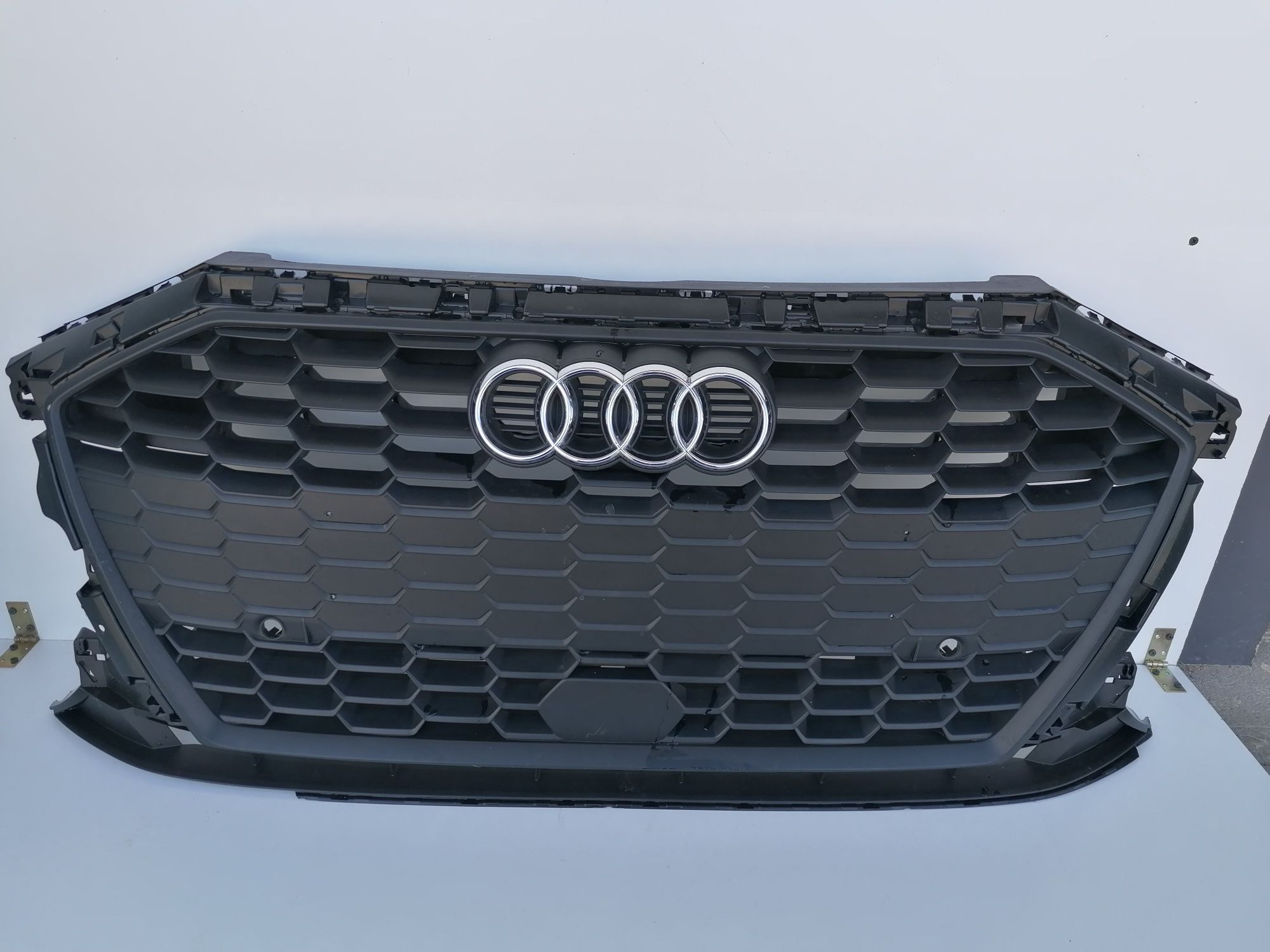 Grill Atrapa Audi A3 8Y0 S-Line 20r+Oryginał