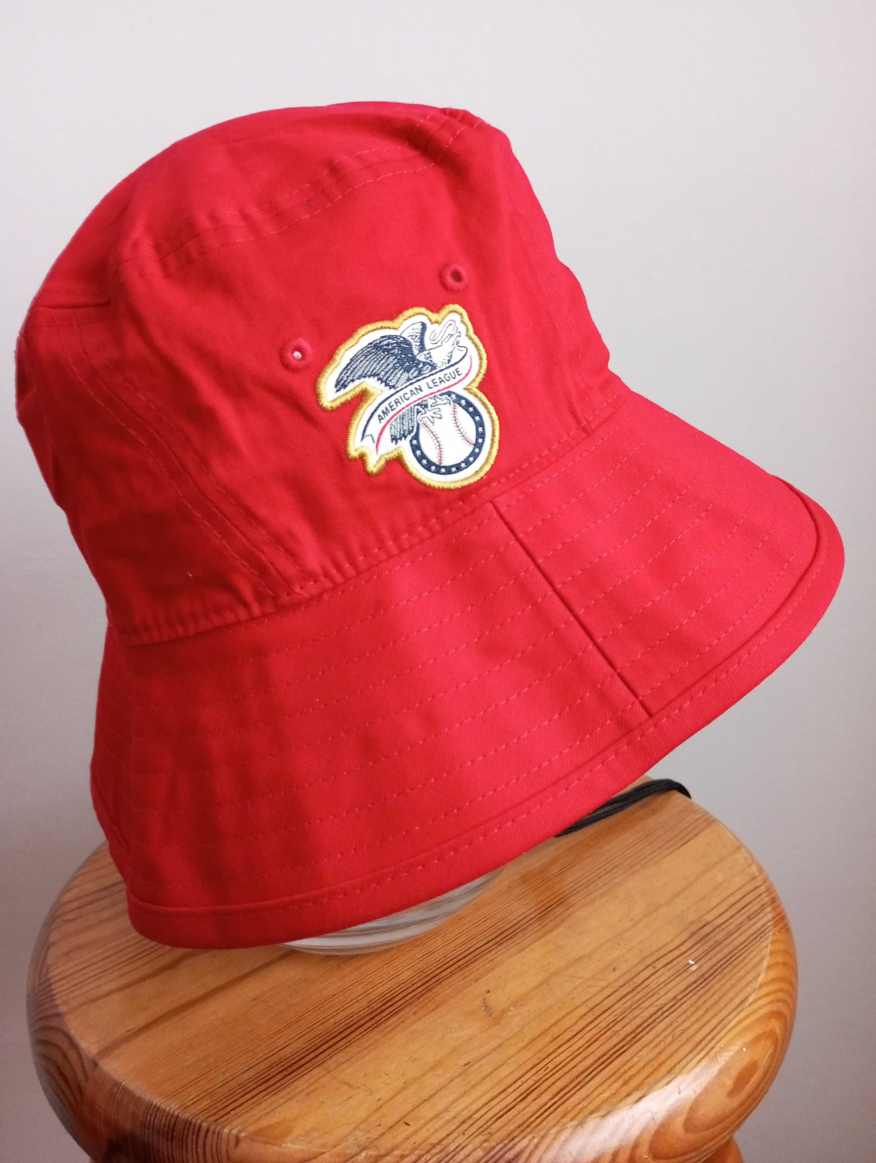 Kapelusz New Era American Bucket Czerwony rozm. uniwersalny