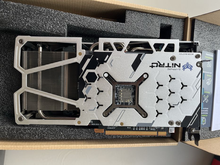 Видеокарта Radeon RX5500XT.