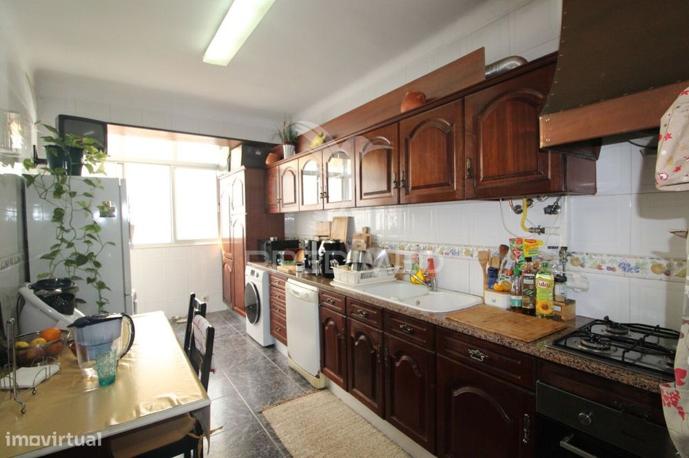 T1 adaptado a T2 com quintal em Alcochete