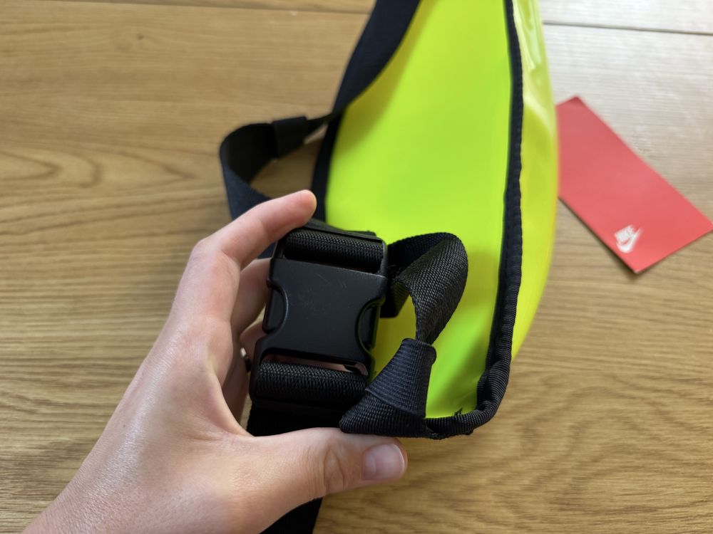 Сумкa nike, бананка найк