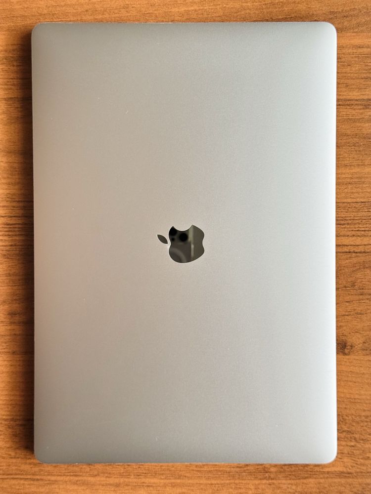 MacBook Pro 16” 2019 – Intel i7 / 32GB / Radeon 5500M (4 ГБ)