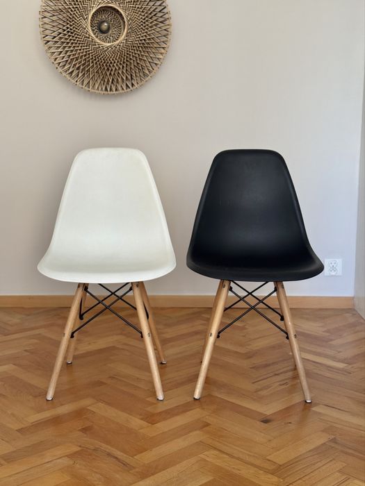 Komplet 2 krzeseł Eames DSW czarne i białe - plastikowe kubełkowe
