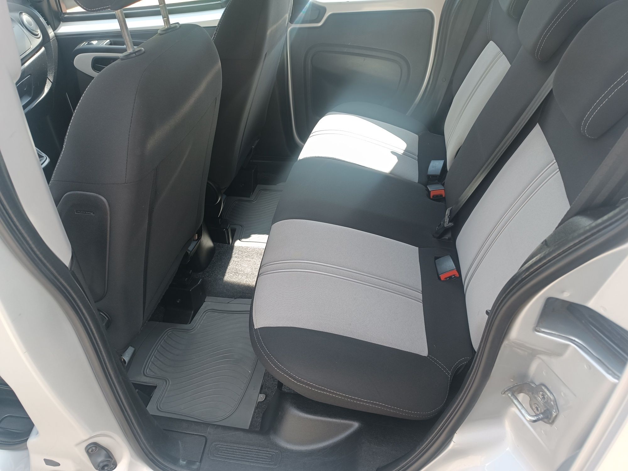 Fiat Qubo osobowy 1,3 Multijet 2016 rok stan bdb.Polecam.