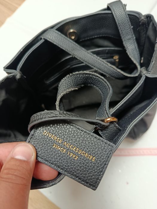 Шкіряна жіноча сумка бренду Diverse Accessories