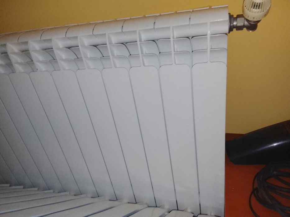 Radiadores a água ,dois de 13 barras