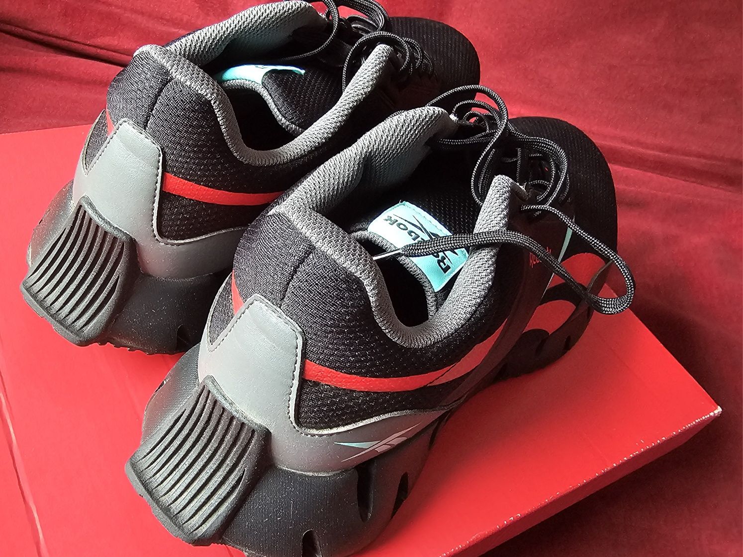 Reebok Sneakersy ZIG DYNAMICA 
Czarny
Sneakersy ZIG DYNAM