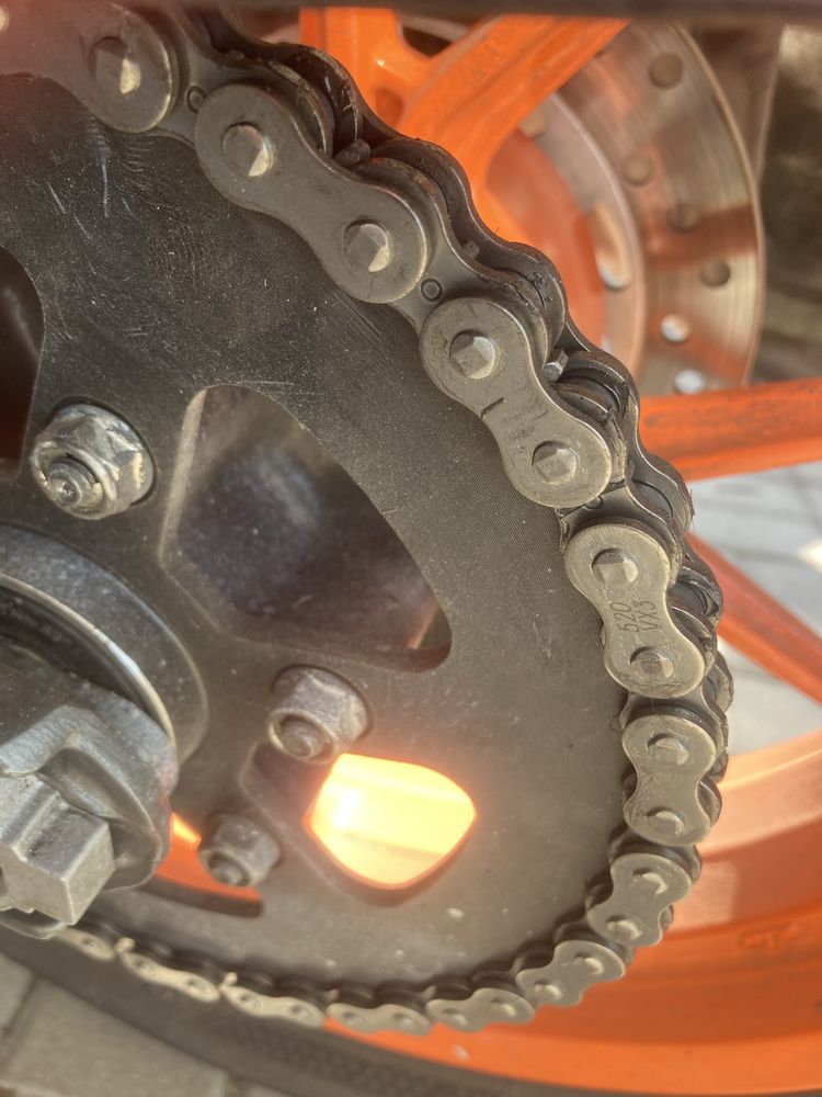 Motocykl KTM Duke 390