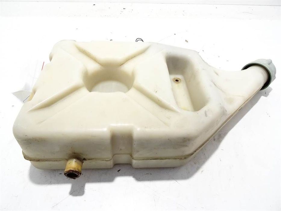 ZBIORNICZEK WYRÓWNAWCZY PŁYNU CHŁODZĄCEGO - 434.00 PLN - VOLVO FL6 1985 - 2000 FL 611