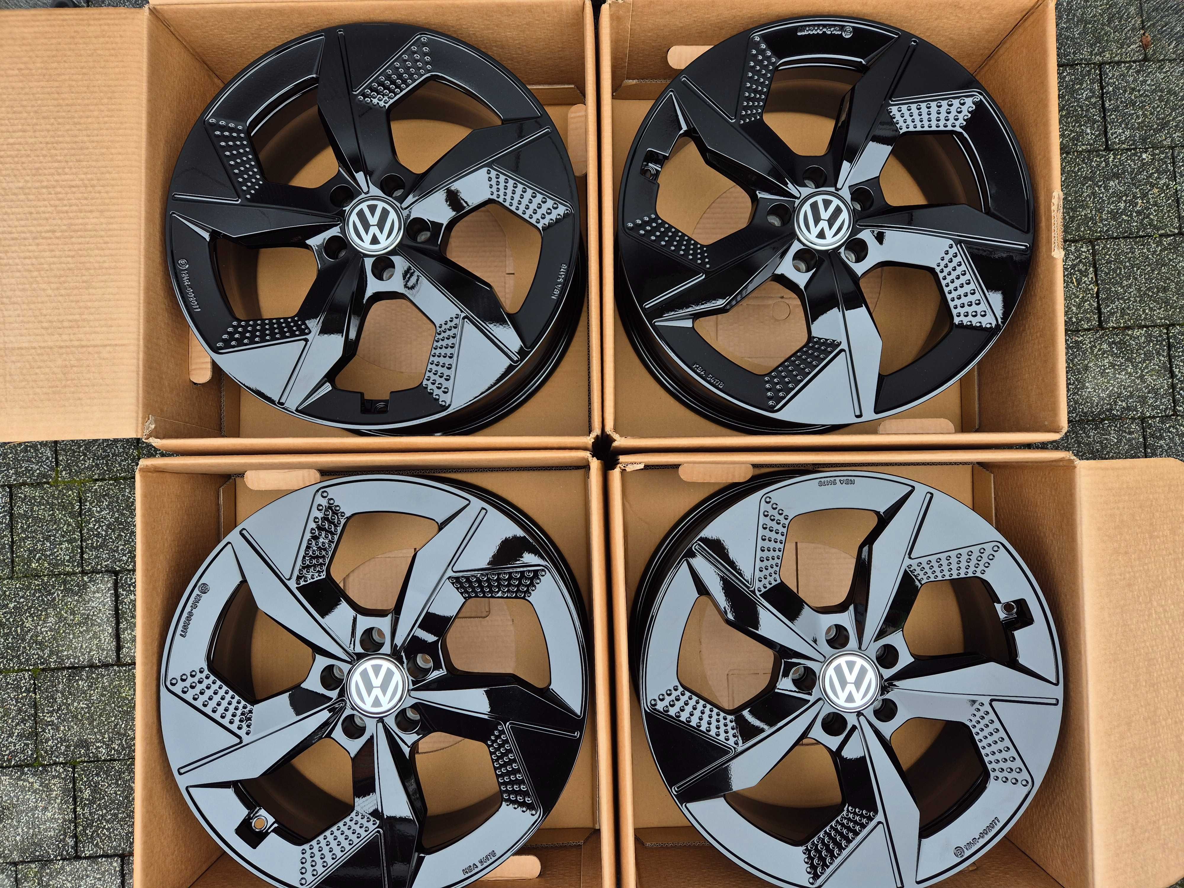 Felgi 19 VW Passat B7 B8 B9 Arteon GOLF Touran Tiguan T-Roc ID 5x112