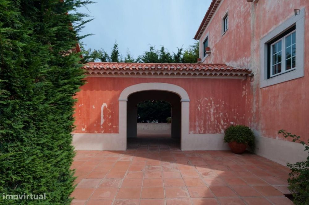 Quarto - localizado em Estoril Lisbon