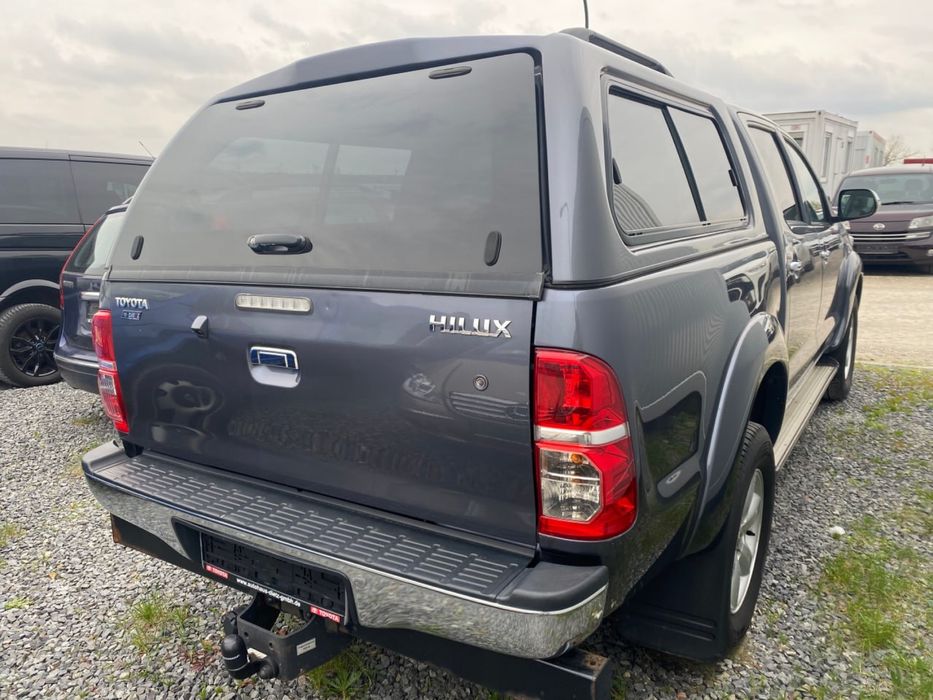 Toyota Hilux Double Cab Life 4x4