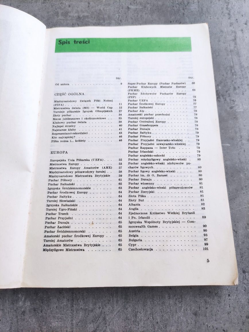 Książka Światowa Piłka Nożna 1977/1983
