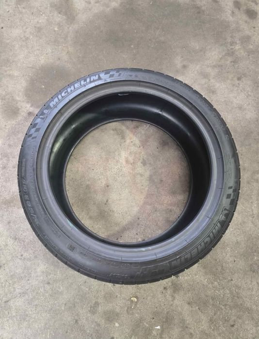 6 Pneus 225/45R18