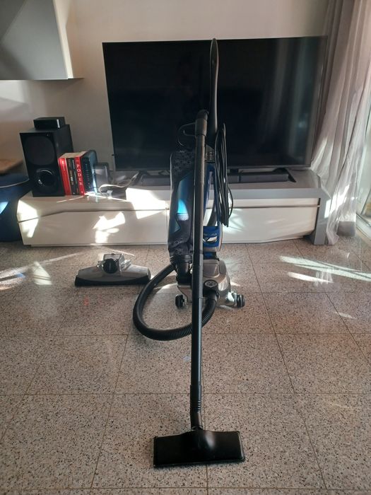 Aspirador Kirby - em bom estado, prefeitamente funcional