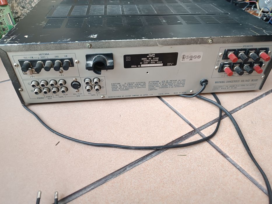 Amplituner lata 80/90 JVC