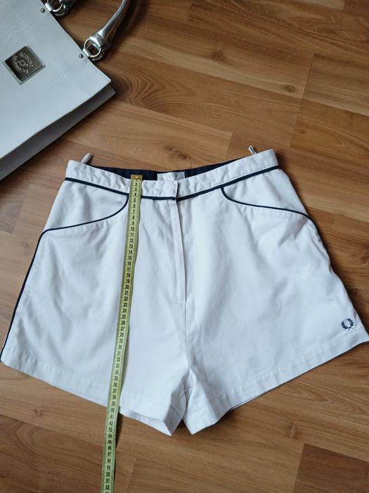 Fred Perry жіночі шорти L