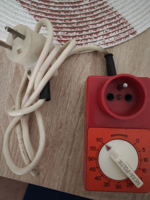 Mechaniczny Wyłącznik Czasowy PRL