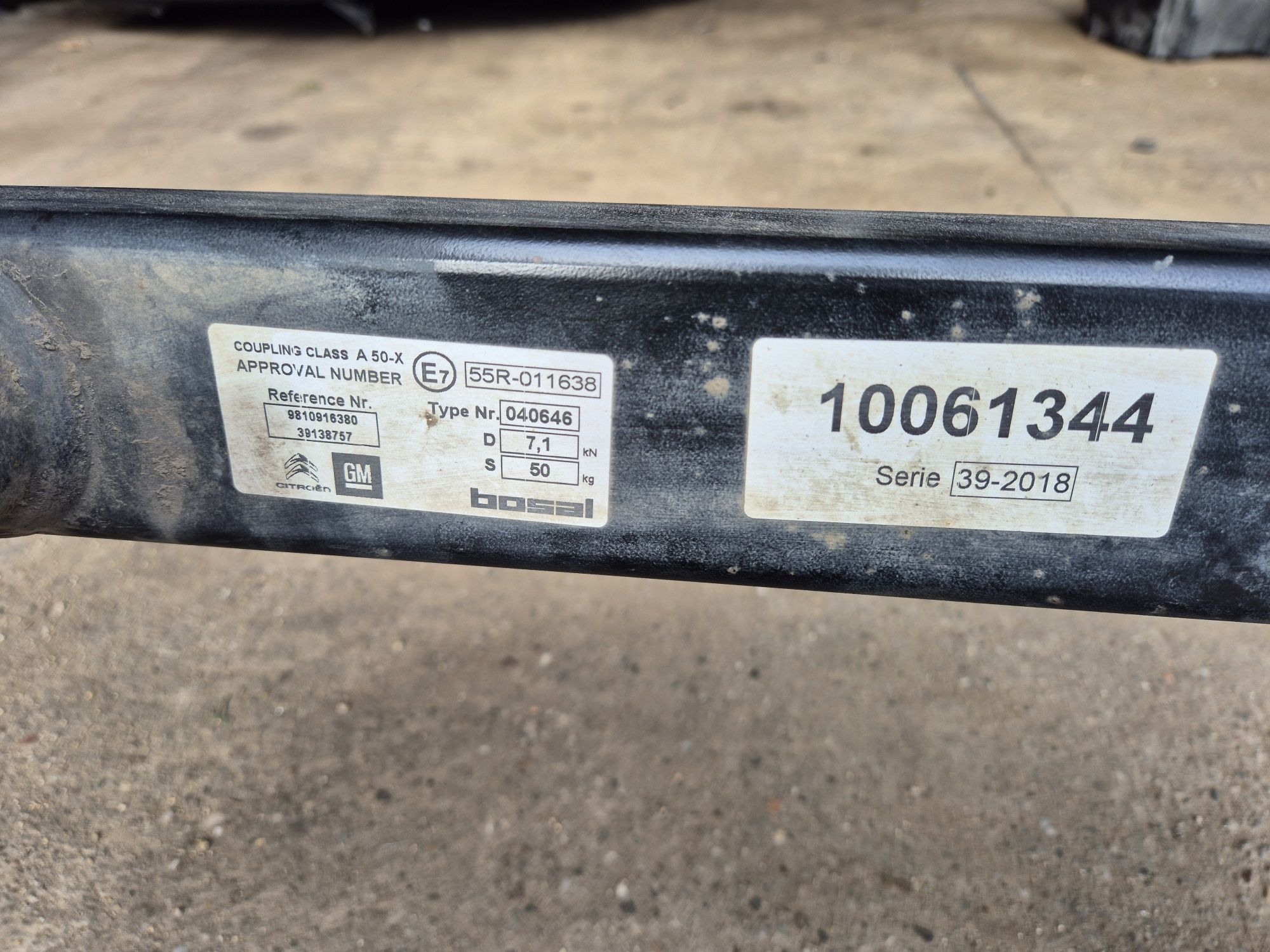 Hak holowniczy BOSAL Citroën C3 Aircross Opel Crossland X