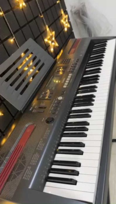 Цифровий синтезатор фортепіано Casio WK110
