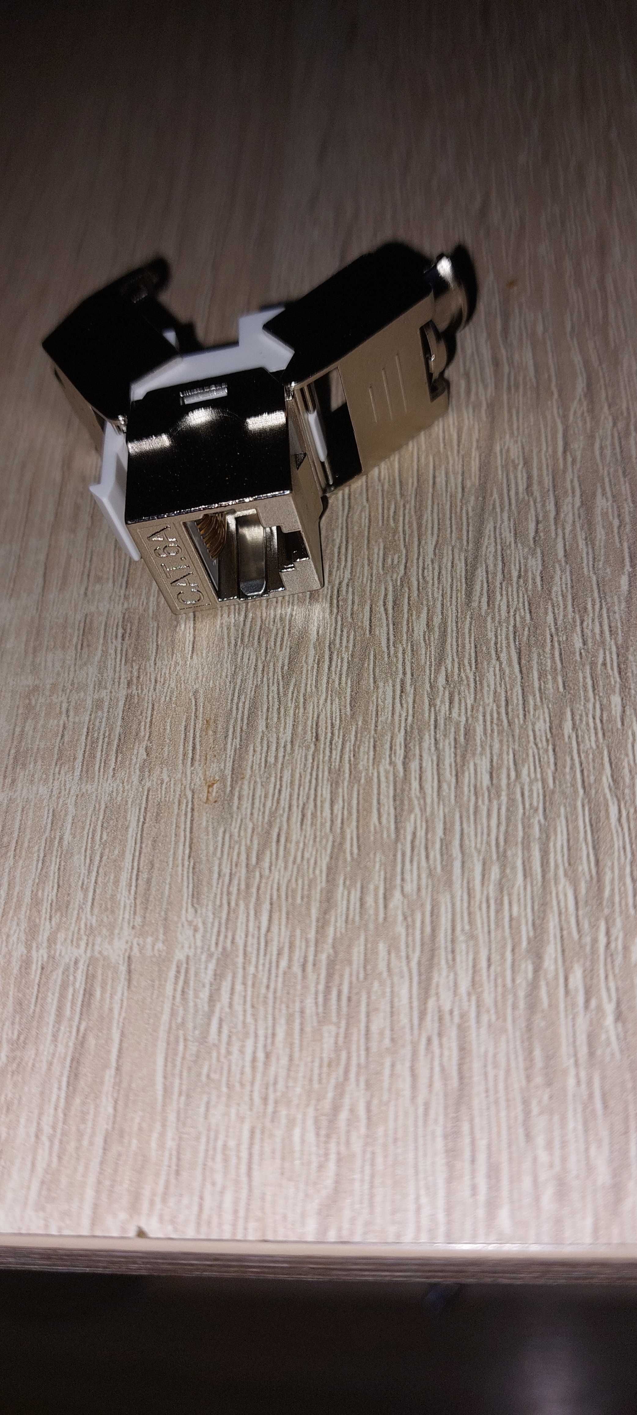 gniazdo wysokoprędkościowe internetowe CAT6A RJ45