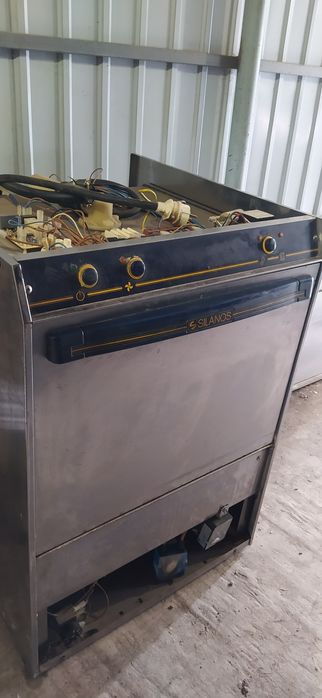 Посудомийна машина