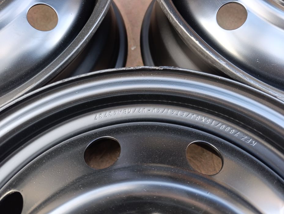 Бу диски стальні r15 5*114.3 Hyundai Elantra Kia Cerato Soul Ceed