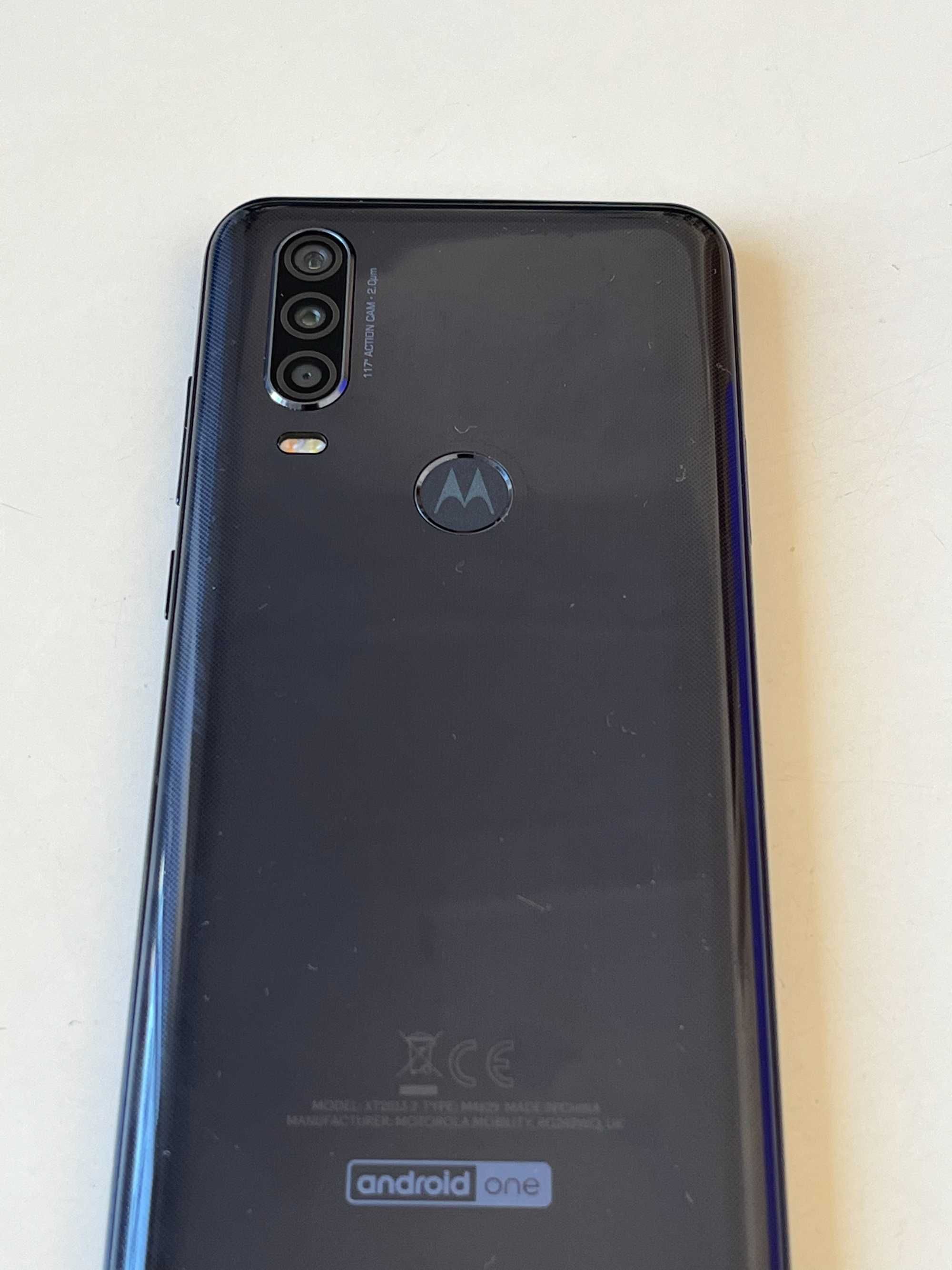 Motorola OneAction Dual-SIM 128GB, 4GB RAM. Pouco usado.