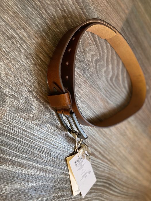 Кожаный мужской ремень COLIN'S.