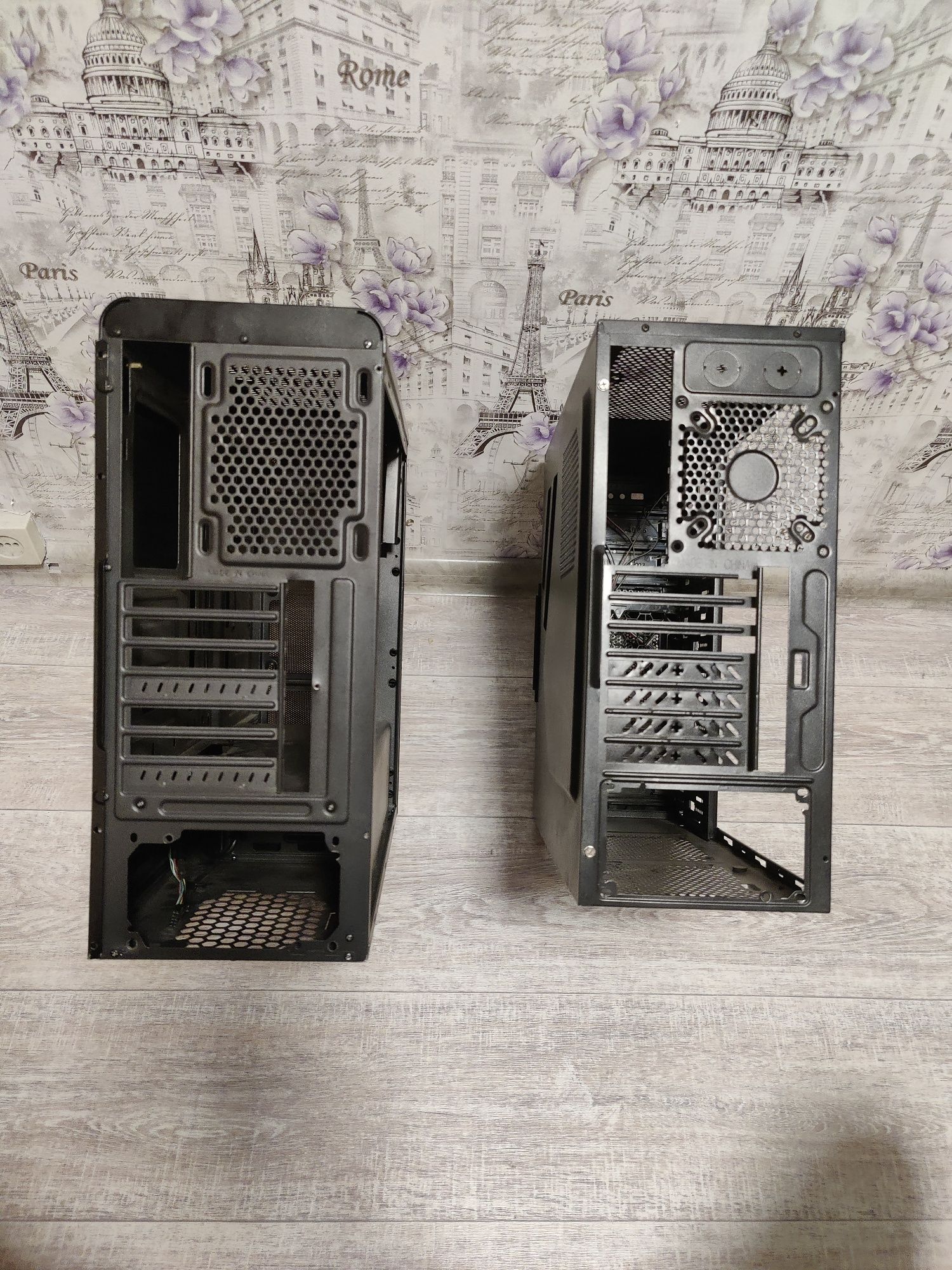 Корпус QUBE QB07A- Корпус Aerocool 

Q