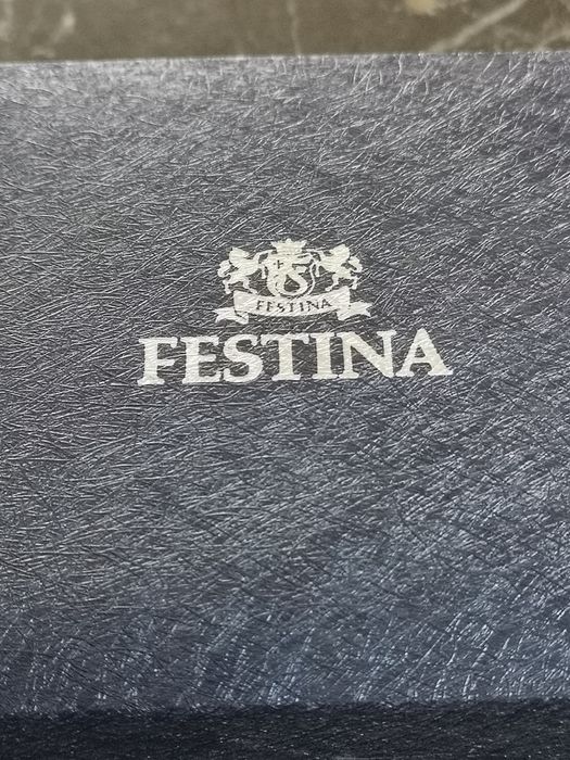 Szwajcarski zegarek Festina F16285