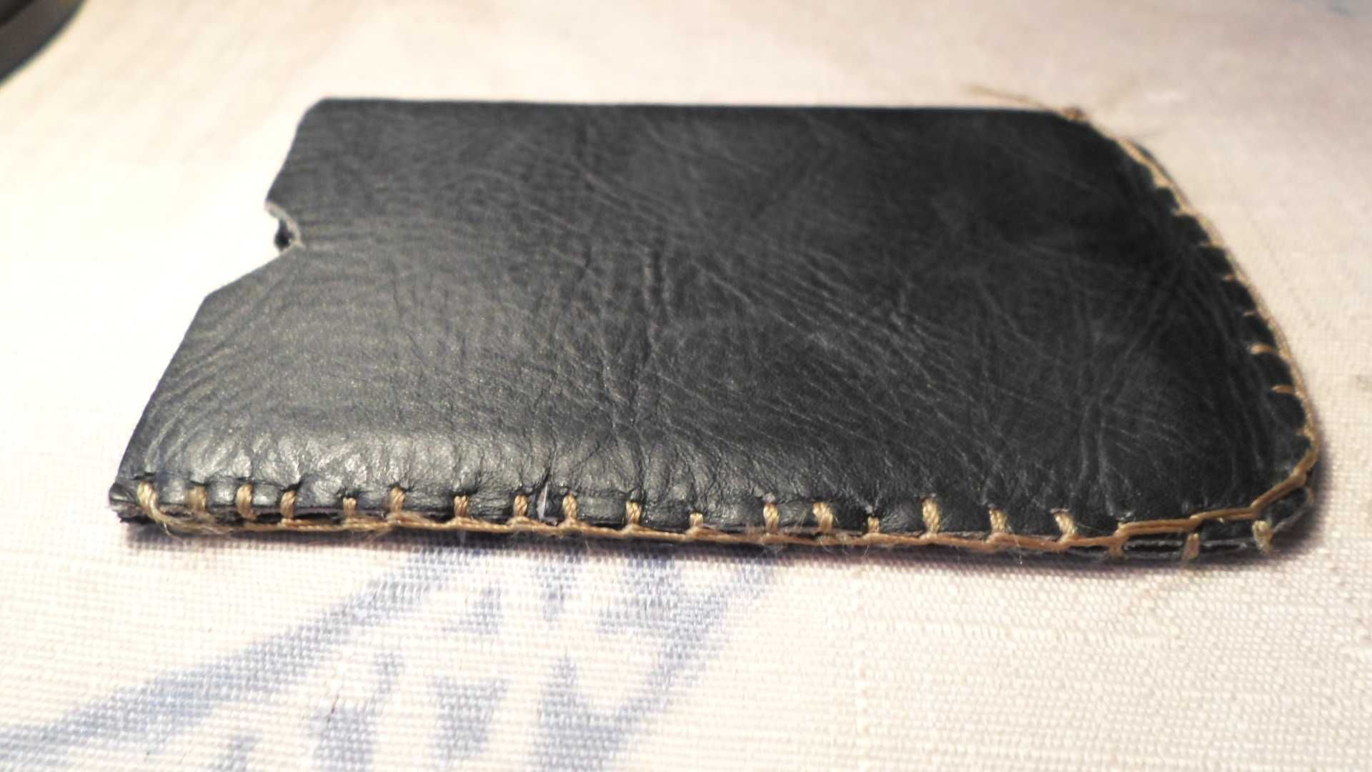 Небольшой кожаный чехол 6,5х10,5 см чёрный