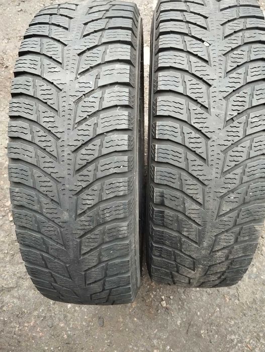 шини гума всесезонка  грузова Nokian Tyres Snowproof  205 75 r16c -2шт