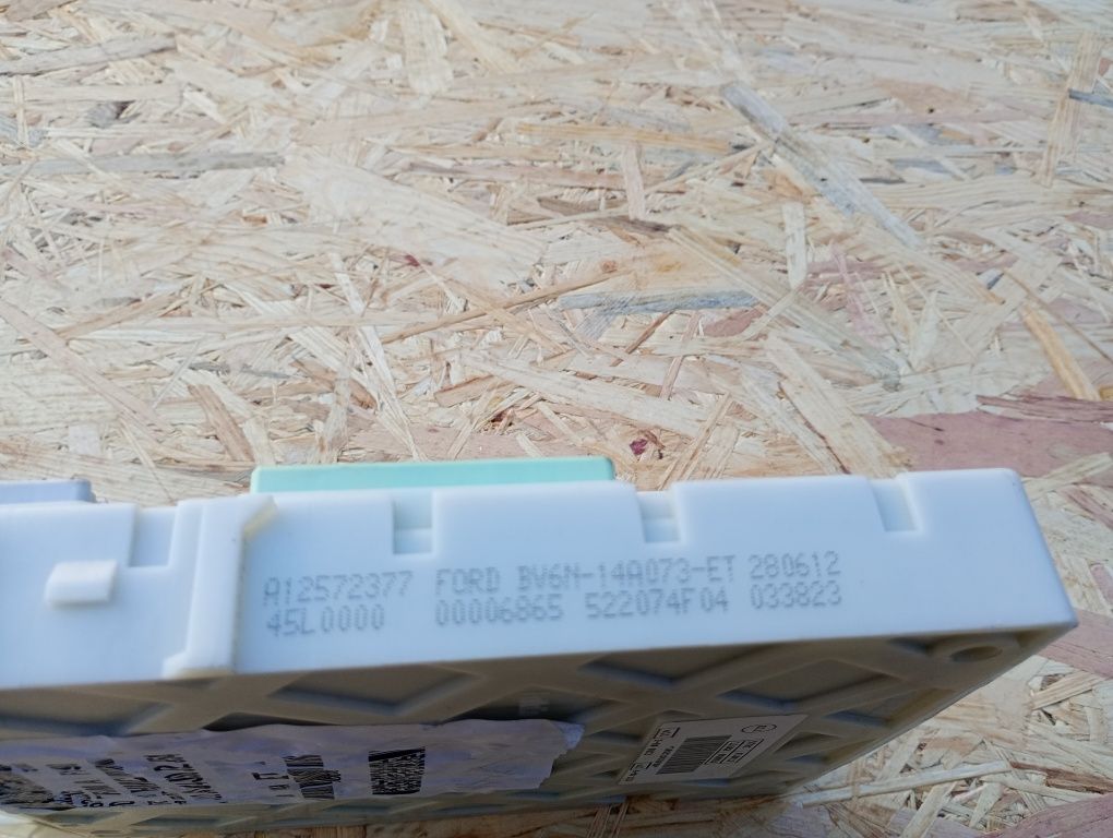 Skrzynka bezpieczników bcm bsi moduł komfortu Ford Focus MK3 C-Max
