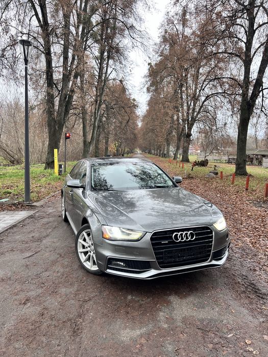 Продам Audi A4B8 S-line quatrro 2.0 tfsi в чудовому стані
