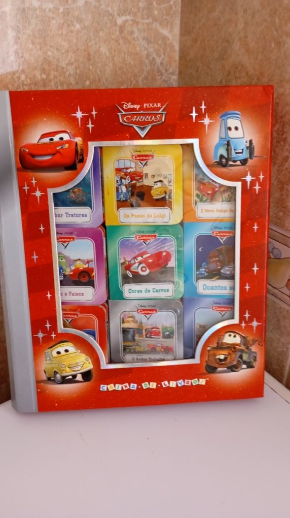 Livro infantil Faísca com 9 mini livros