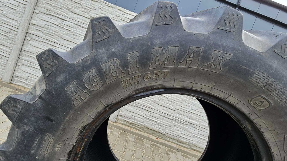 Opona BKT Agrimax RT657 540/65R30, 70% bieżnika nieklejona niepopękana
