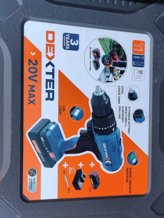 Wiertarko-wkrętarka udarowa akumulatorowa