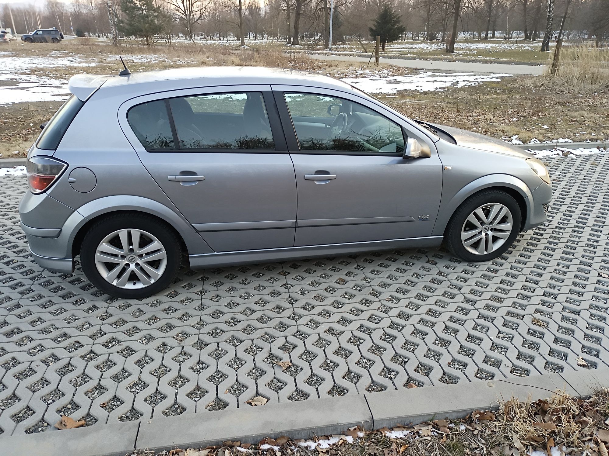 Opel Astra H OPC-Line 2007r.