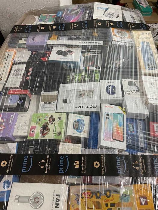 Палети з дрібною електронікою