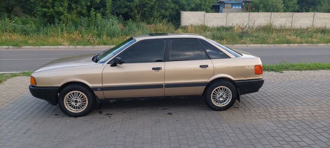 Audi 80 b3 1987 (газ / бенз)