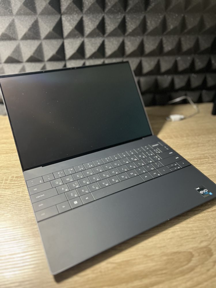Продам ноутбук Dell XPS 13 Plus (9320) – OLED 4K, i7-1260P, 2TB