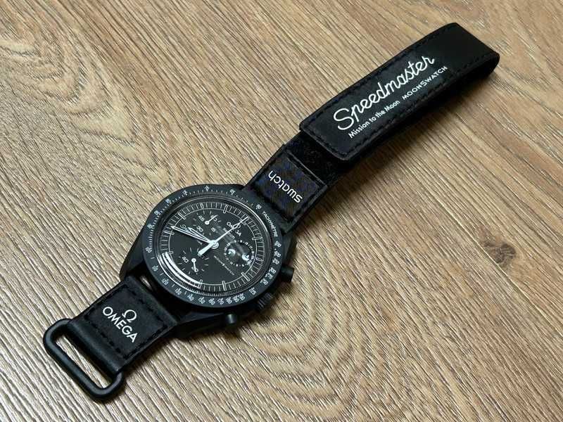 Swatch x Omega Bioceramic Moonswatch Mission To Moonphase Snoopy
